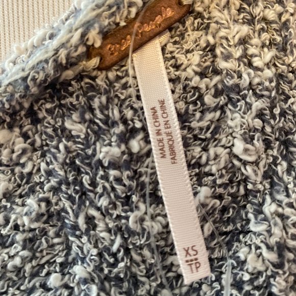 Free People Good Day Boxy Crewneck Women's Pullover Gray Sweater NWT - Picture 5 of 6